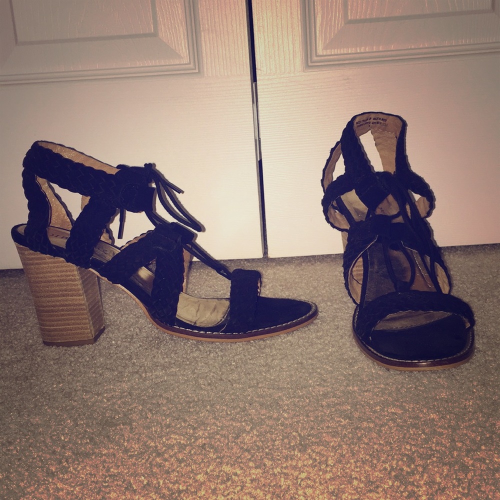 Diba True black sandals